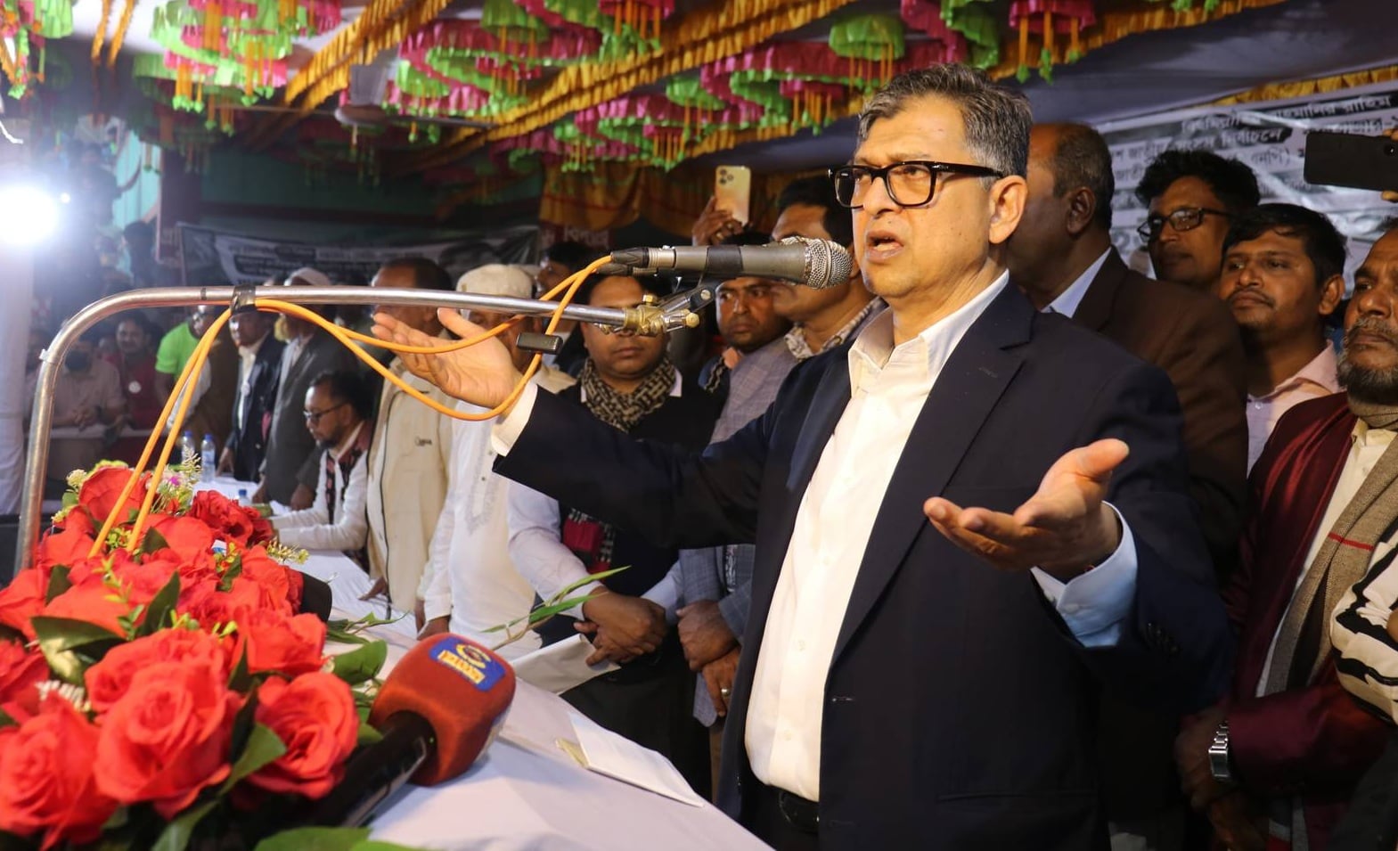 আ. লীগ ও নৌকাকে দাফন করেছে হাসিনা: সালাহউদ্দিন আহমদ