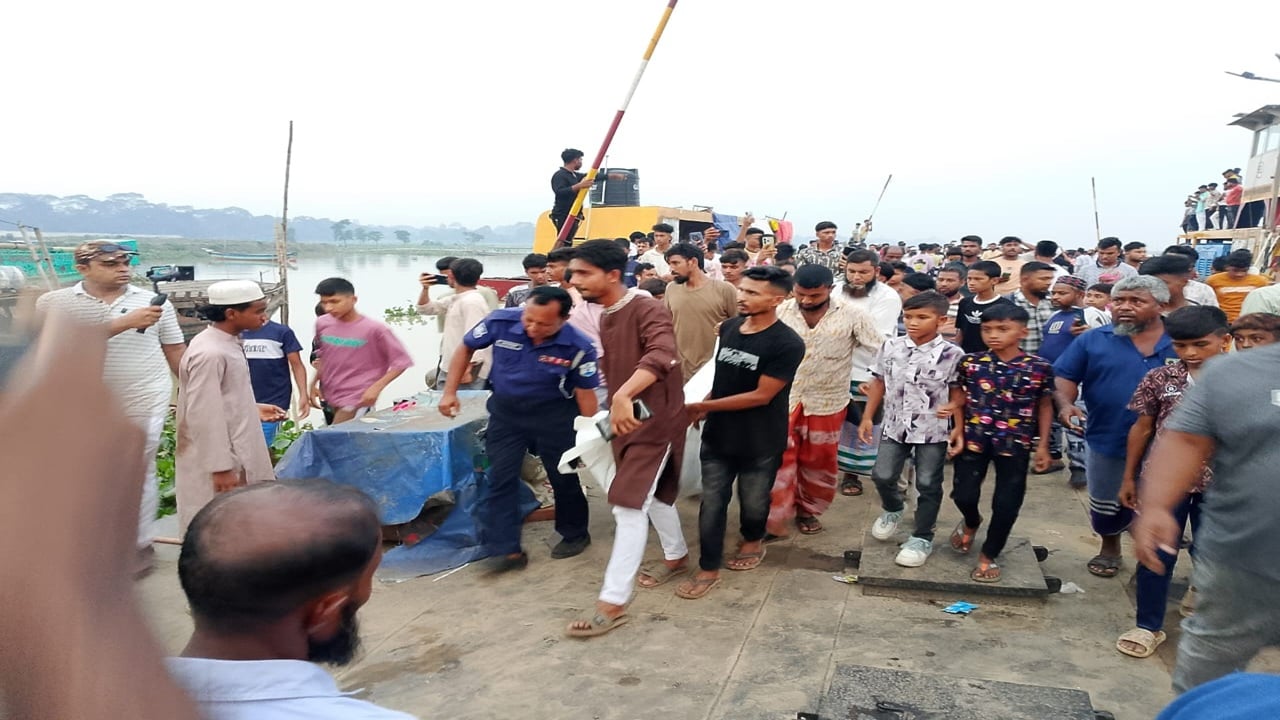 নদীতে নিখোঁজের ১৩ ঘণ্টা পর বউ-শাশুড়ির  লাশ উদ্ধার