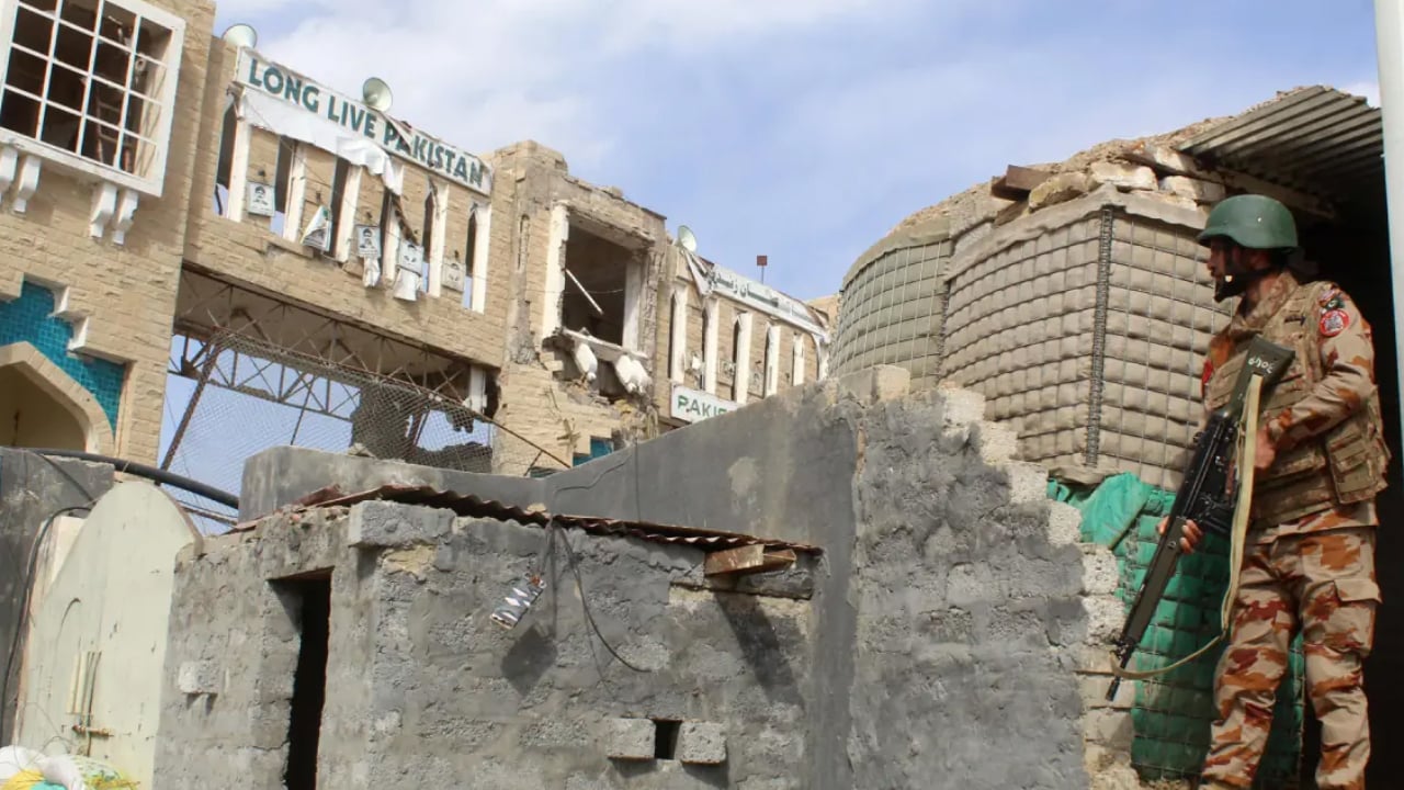 আফগানিস্তানের ৩৩১ সেনা নিহত, দাবি পাকিস্তানের