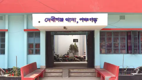 দেবীগঞ্জে পৃথক বিদ্যুৎস্পৃষ্টে নারীসহ দুইজনের মৃত্যু