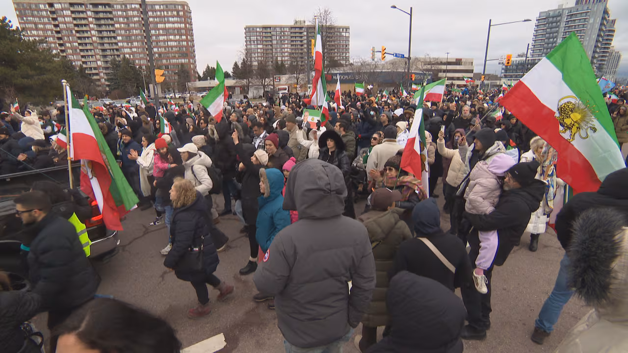 ইরানে সরকারবিরোধী বিক্ষোভে নিহত বেড়ে ৬৪৮