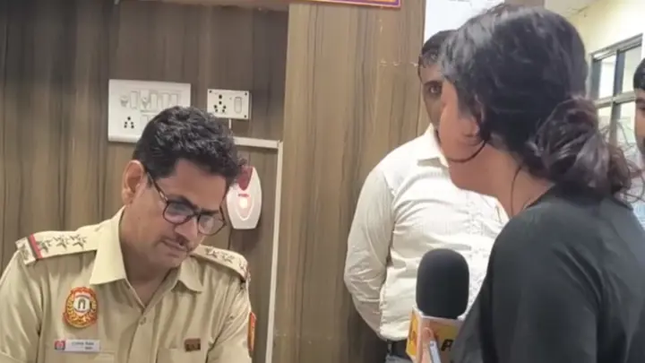 মুসলিম হওয়ায় থানায় নিয়ে নির্যাতন, দিল্লি পুলিশের বিরুদ্ধে অভিযোগ