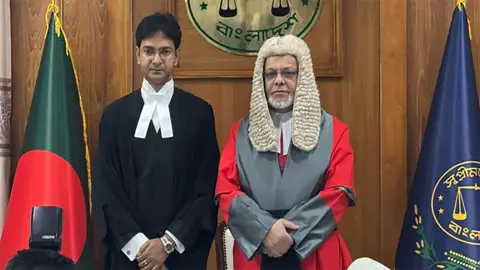 হাইকোর্টের স্থায়ী বিচারপতি হিসেবে শপথ নিলেন দেবাশীষ রায়