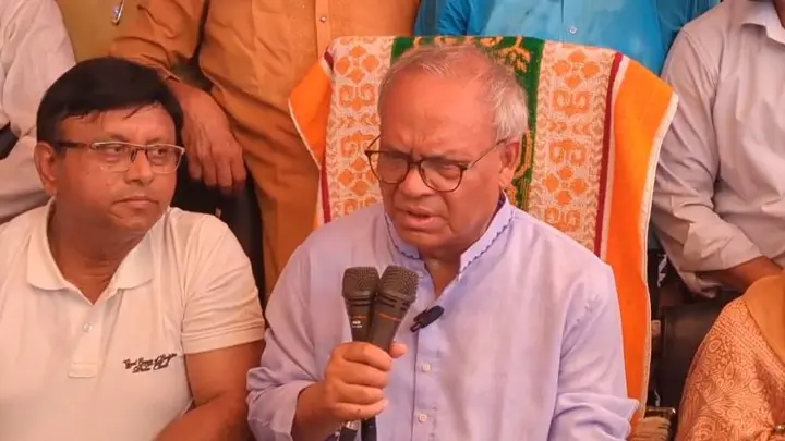ধর্মের নামে জান্নাতের টিকিট বিক্রি করে এলাকায় দোজখের আগুন জ্বালাচ্ছেন: রিজভী