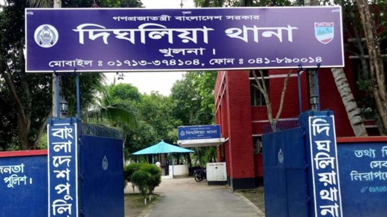 খুলনায় পরিত্যক্ত ব্যাগে বোমা বিষ্ফোরণে যুবক আহত