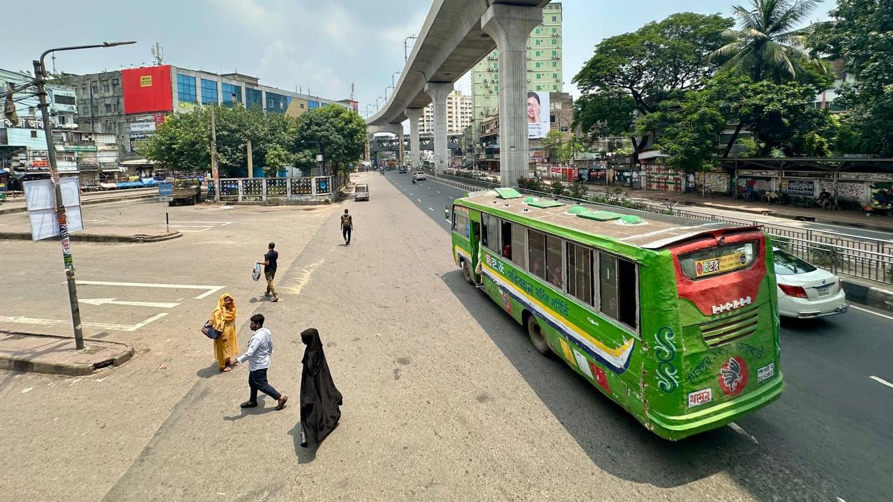 কর্মব্যস্ত রাজধানী এখন অনেকটাই ফাঁকা