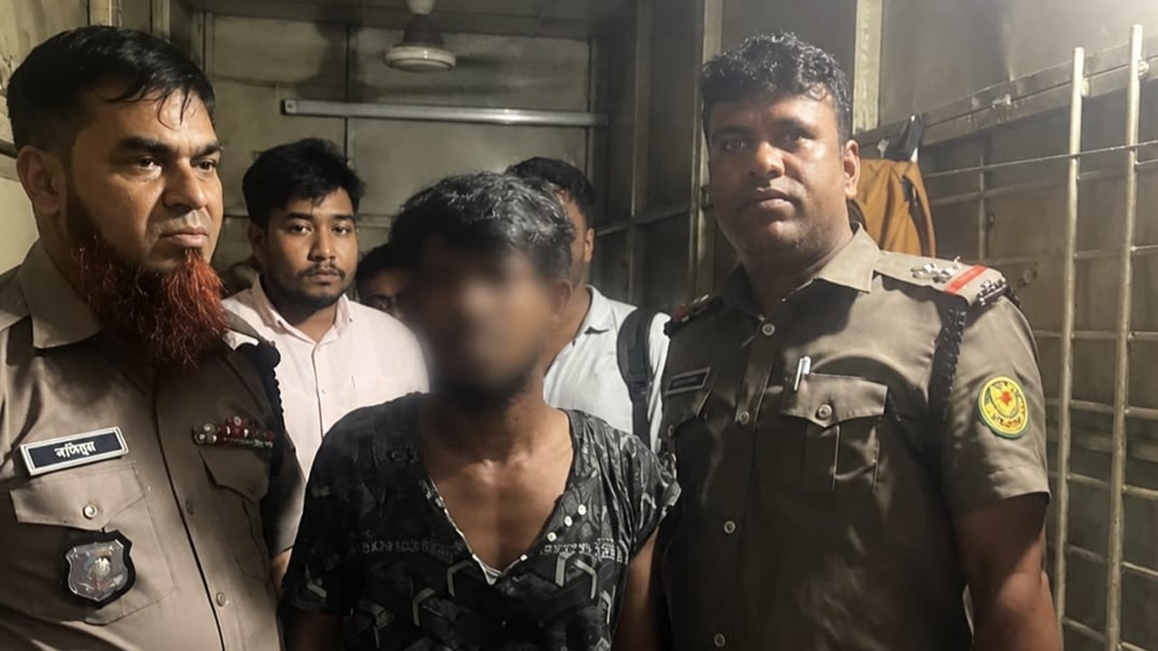 মতিঝিলে ছিনতাইকারী হাতেনাতে আটক