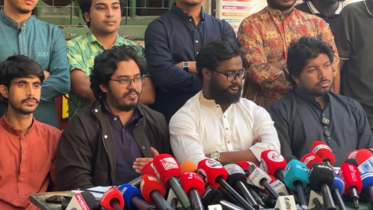 সারাদেশে বিএনপির হামলার প্রতিবাদে ছাত্রশক্তির সংবাদ সম্মেলন