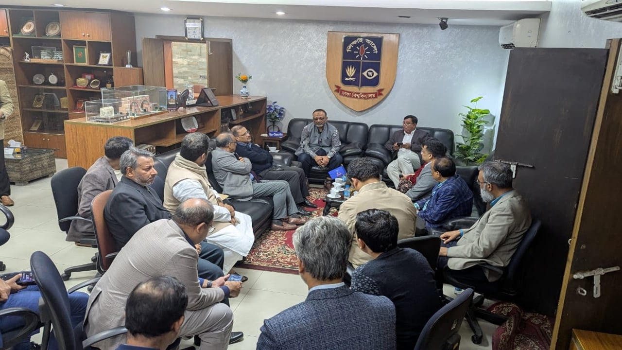 ফ্যাসিবাদের দোসরদের বিষয়ে সতর্ক থাকুন