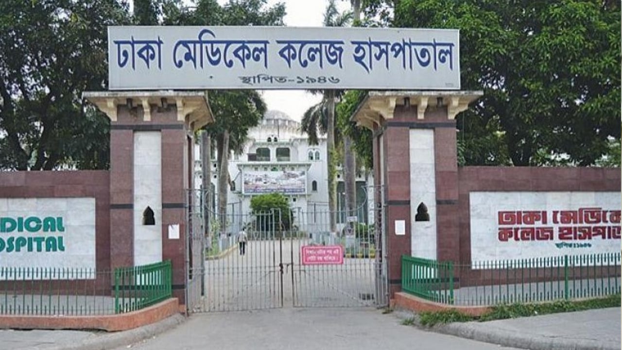 খুলনায় মসজিদে ঢুকে গুলি, দুই মুসল্লিকে ঢাকা মেডিকেলে ভর্তি