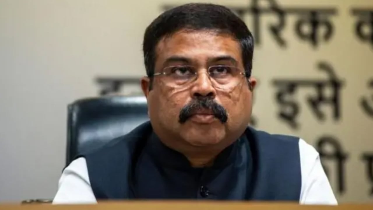 যা লিখে পদত্যাগ করলেন ধর্মেন্দ্র প্রধান