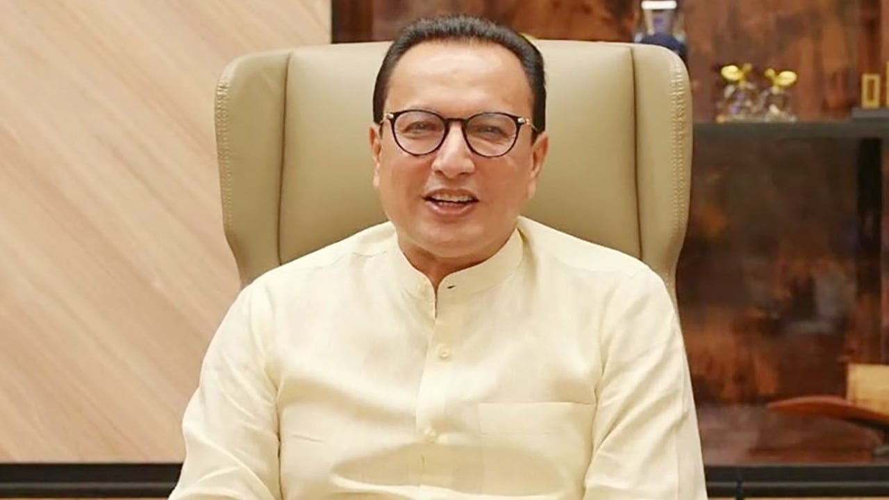 দিলীপ কুমার আগরওয়ালার বিরুদ্ধে মামলা