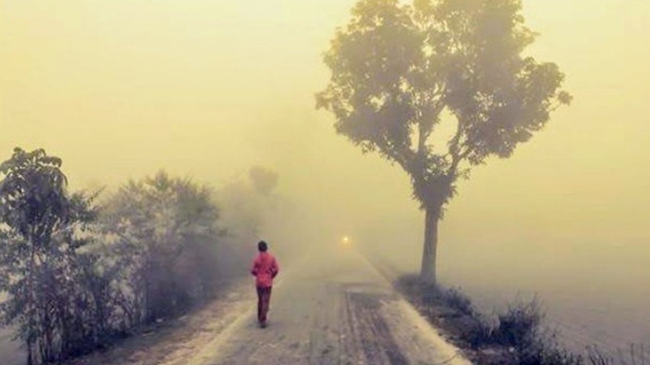 শৈত্যপ্রবাহে কাঁপছে দিনাজপুর, তাপমাত্রা ৯ ডিগ্রির ঘরে