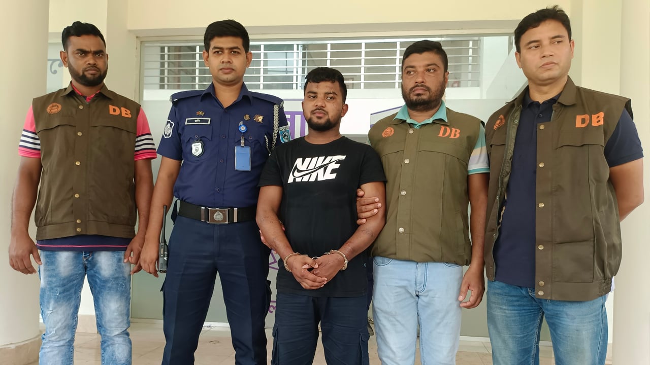 দিনাজপুরের ডাকাত মুসা আবারো গ্রেপ্তার