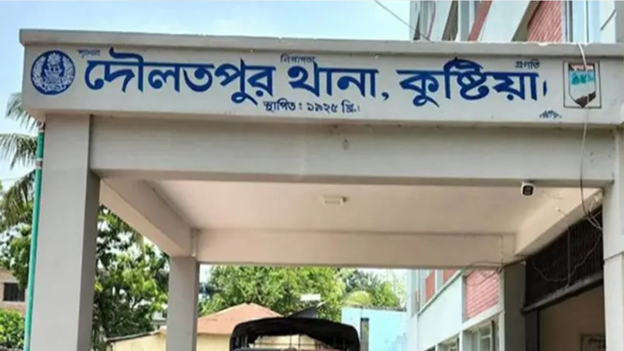 খুলনায় মসজিদে ঢুকে গুলি, দুই মুসল্লিকে ঢাকা মেডিকেলে ভর্তি
