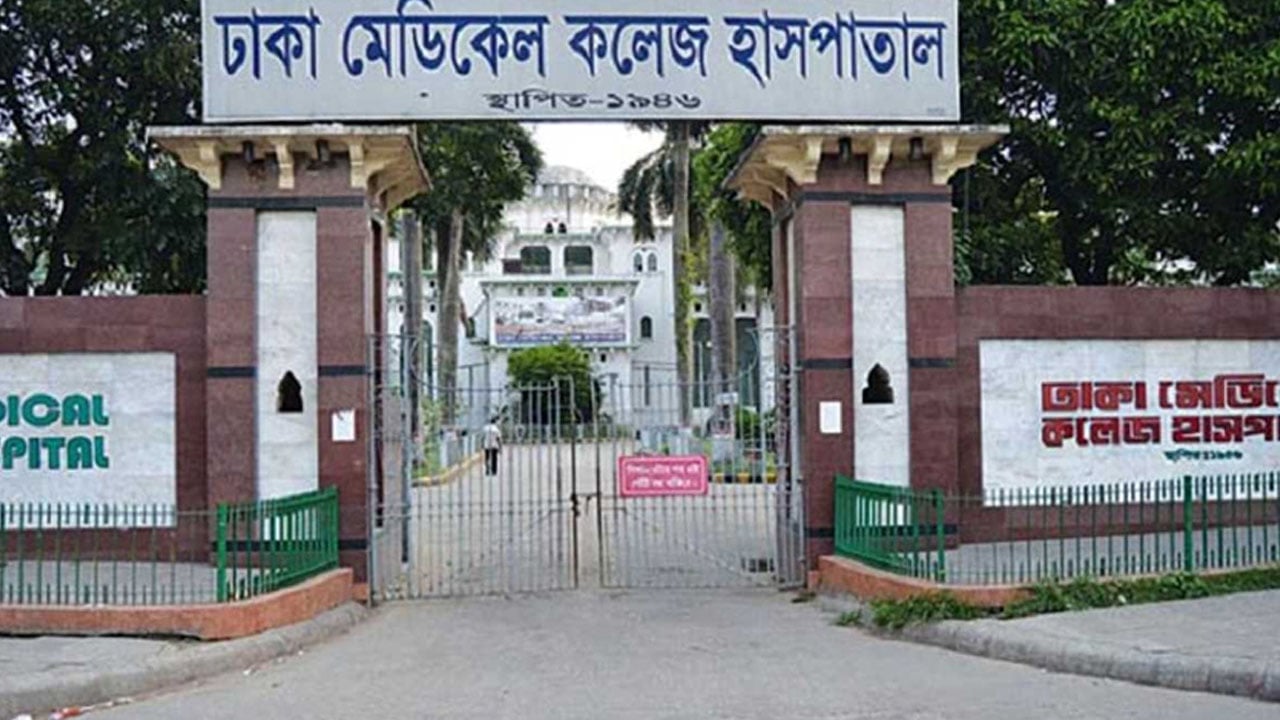 রাজধানীর শাহজাদপুরে পুরনো দেয়াল ধসে শিশুর মৃত্যু, আহত ২