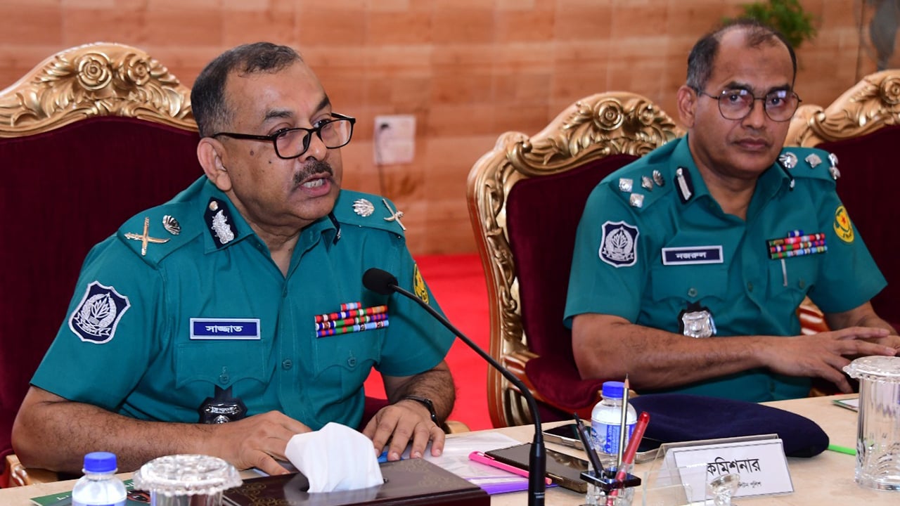 ‘আইনশৃঙ্খলা রক্ষায় অপরাধীদের কঠোরভাবে দমন করা হবে‘