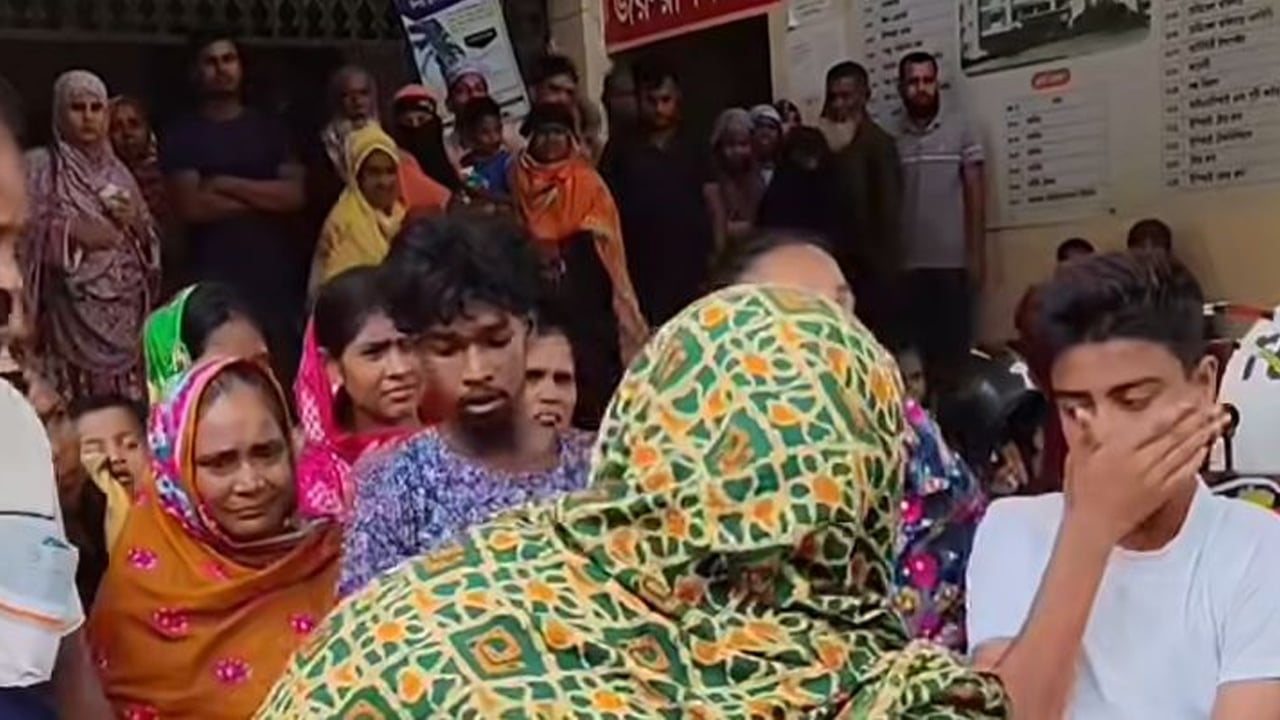 ভিটামিন ‘এ’ ক্যাপসুল খেতে গিয়ে সড়ক দুর্ঘটনায় শিশু নিহত