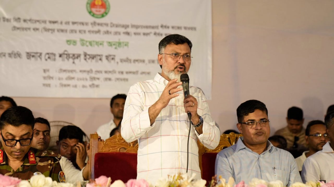 টোলারবাগ খাল খনন কার্যক্রমের উদ্বোধন করলেন ডিএনসিসি প্রশাসক