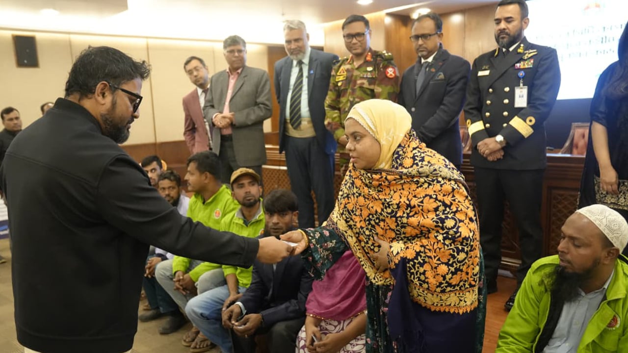 ২৪৬৭ পরিচ্ছন্নতা কর্মী ডিএনসিসির স্বাস্থ্যবীমার আওতায়