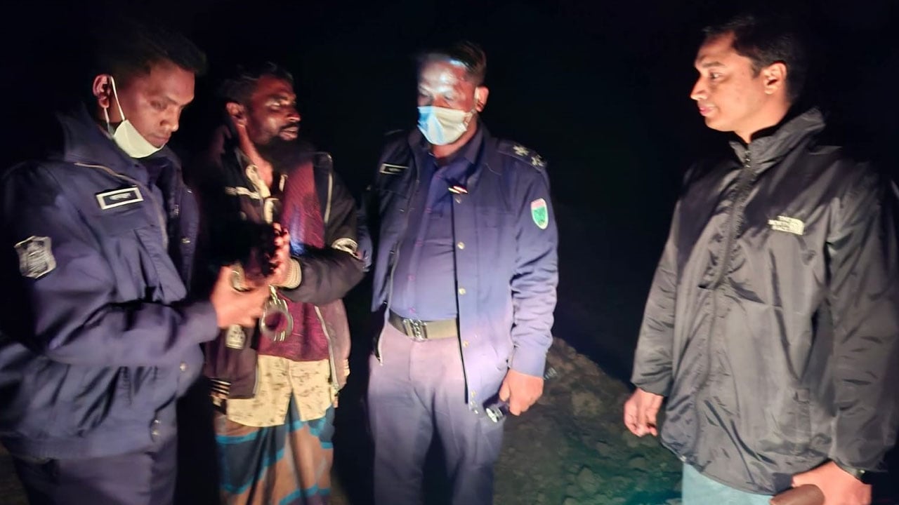 ধর্মপাশায় অবৈধভাবে মাটি কাটায় এক ব্যক্তির ১৫ দিনের কারাদণ্ড