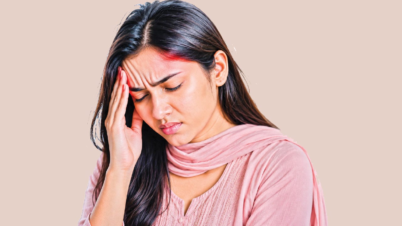 দীর্ঘদিন মাথাব্যথায় হতে পারে যে রোগ