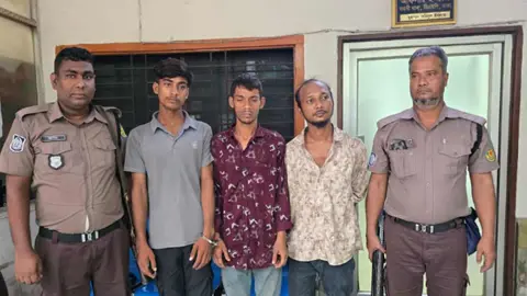 এক্সপ্রেসওয়েতে লাশ: সুপারভাইজার-হেলপারের দায় স্বীকার, চালক রিমান্ডে