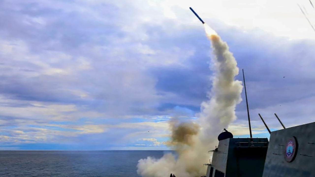 ইরানের ছোঁড়া ১৭০টিরও বেশি ক্ষেপণাস্ত্র, ৩৮০ ড্রোন প্রতিহত করেছে কুয়েত