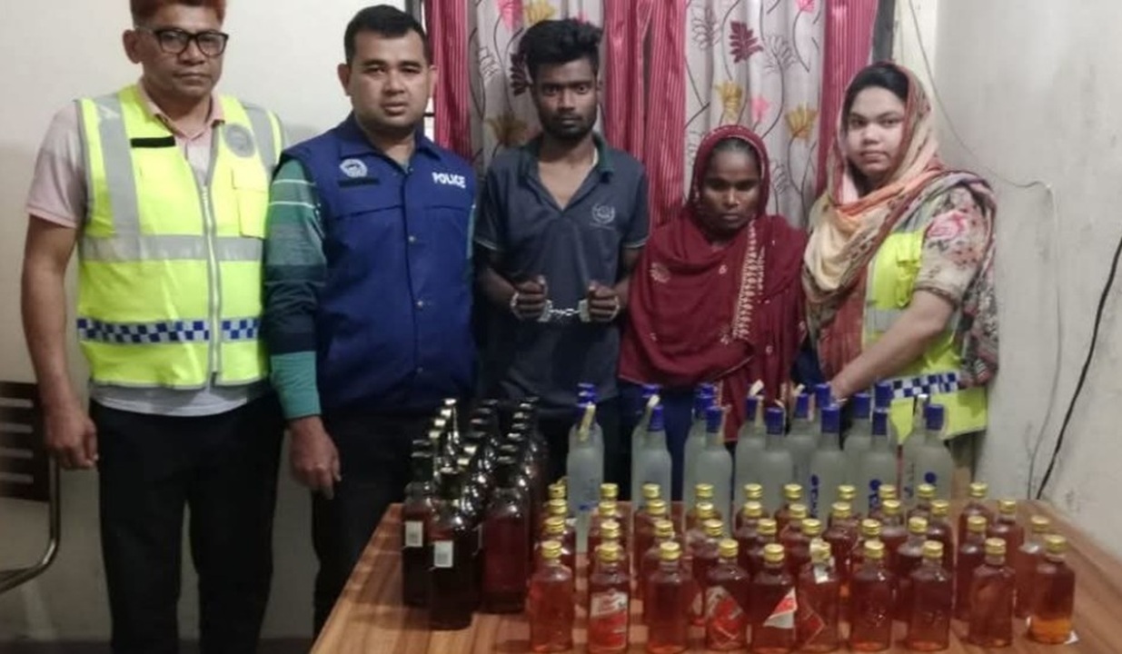 ছাতকে ৮০ বোতল বিদেশি মদ উদ্ধার, গ্রেপ্তার ২