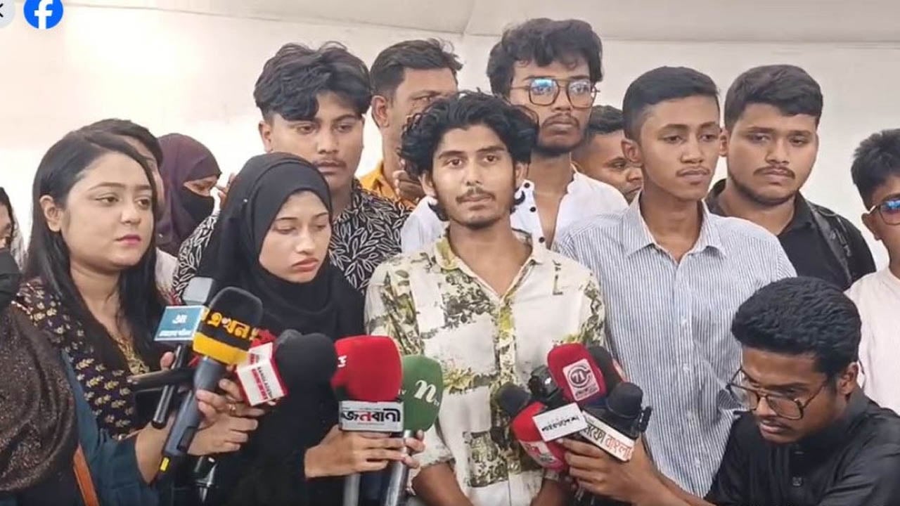 ডিসি আমিরুলের প্রত্যাহার দাবি
