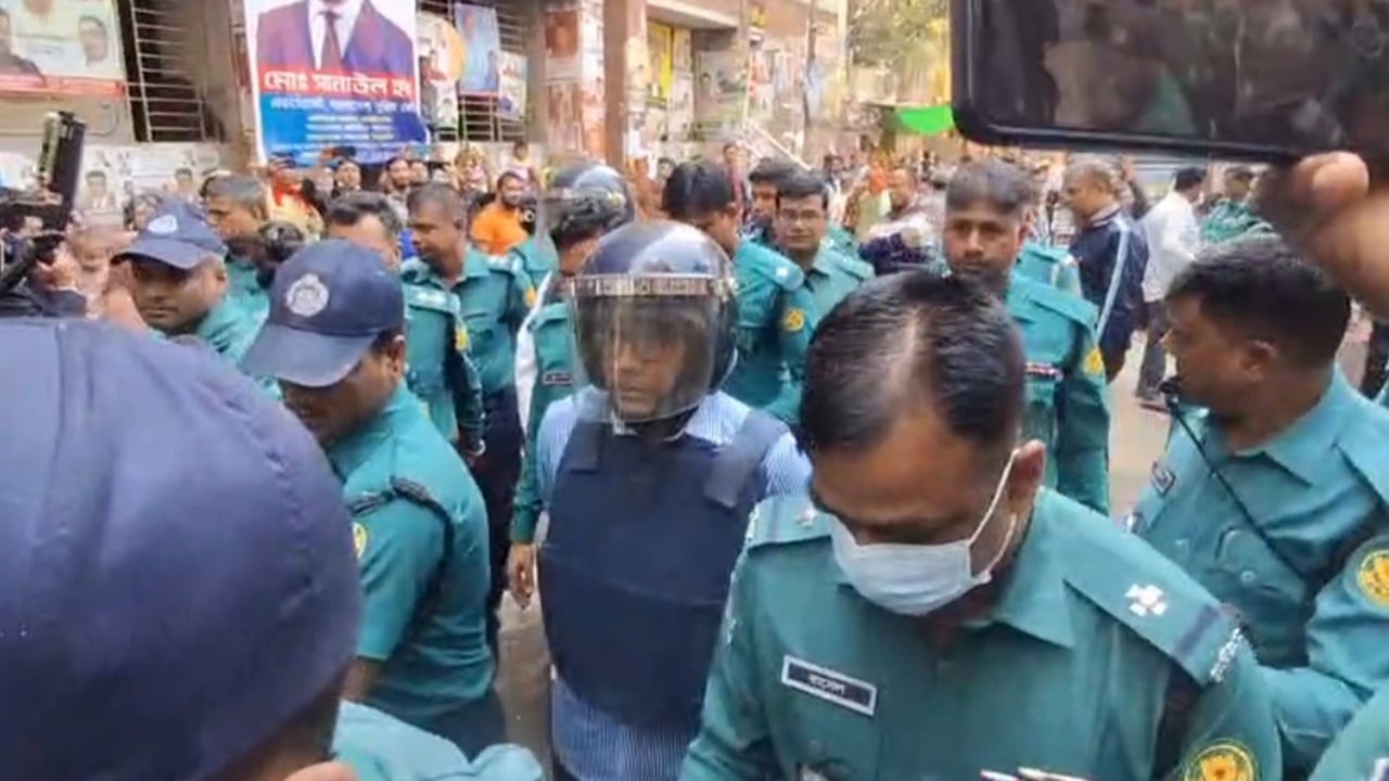 ঢাবির ডেপুটি রেজিস্ট্রার লাভলু ৩ দিনের রিমান্ডে