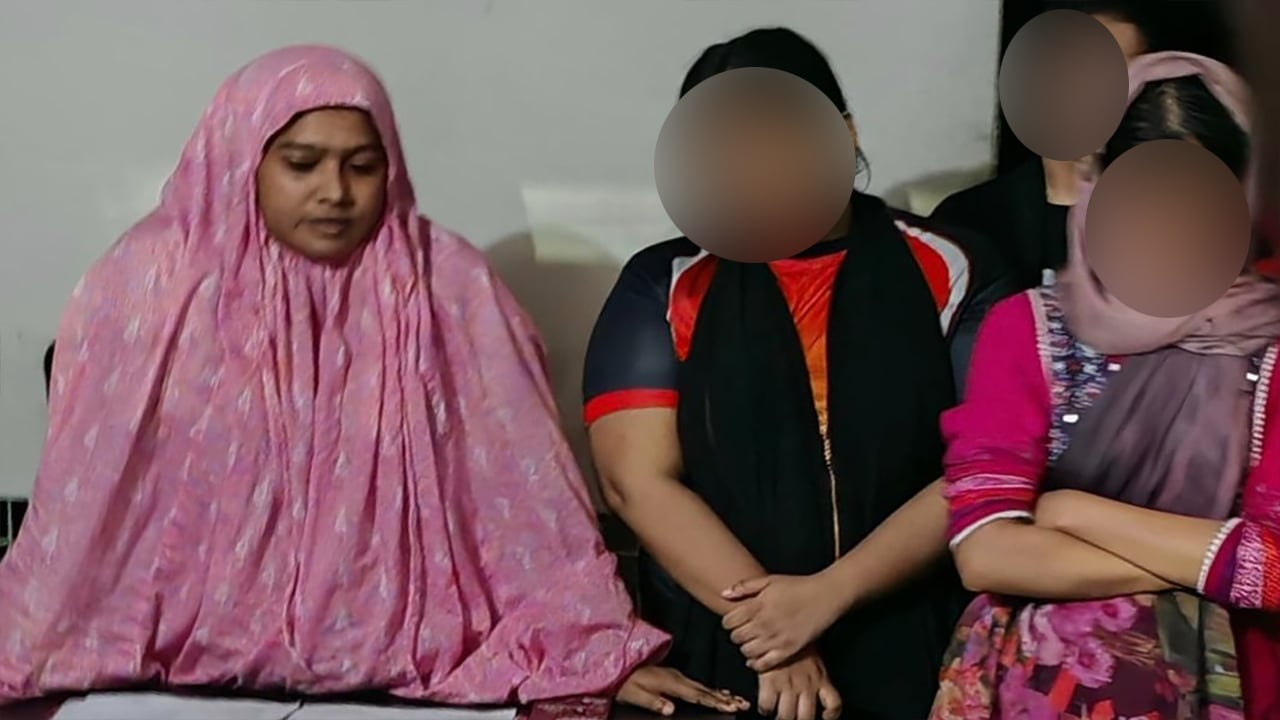 হোস্টেলে ঢাবি ছাত্রীকে নির্যাতন, পরিচালিকা আটক