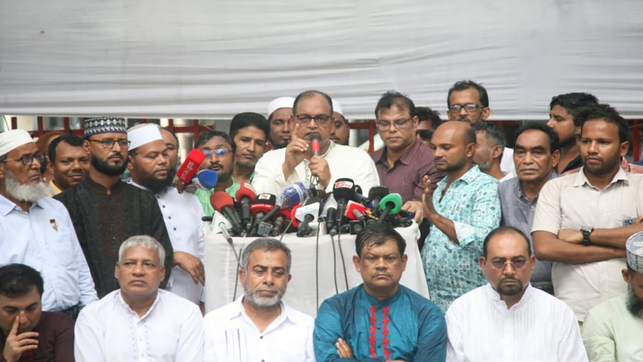 নির্বাচন নিয়ে টালবাহানা মানে ফ্যাসিবাদকে ফিরিয়ে আনা: দুদু