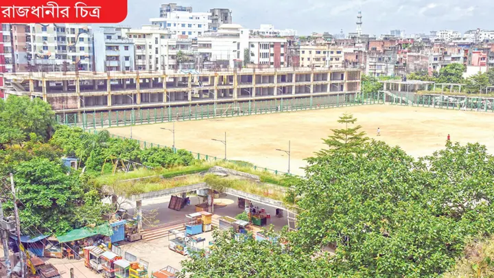 দখলবাজিতে বিলীনের পথে ধূপখোলা মাঠ