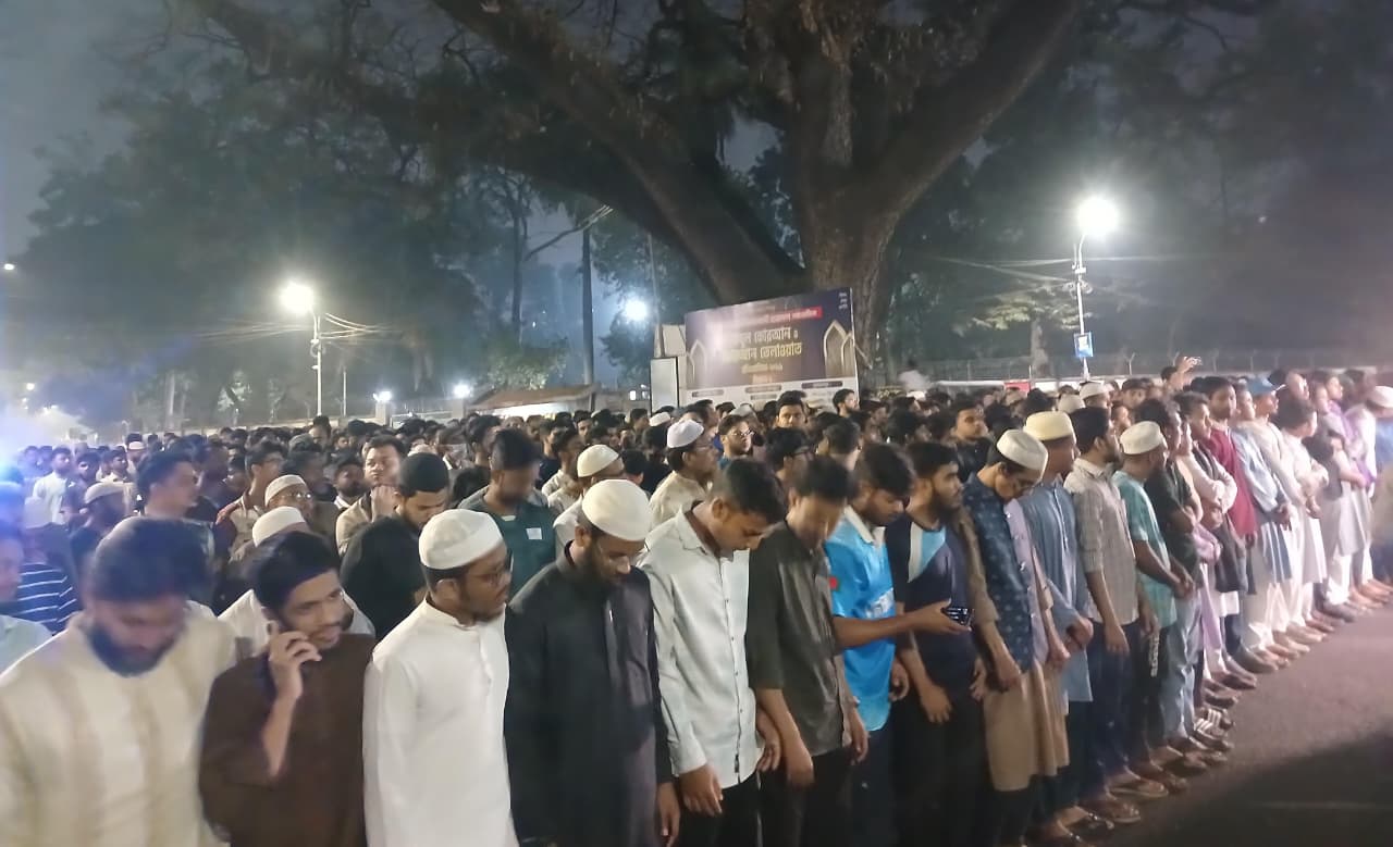 ঢাকা বিশ্ববিদ্যালয়ে খামেনির গায়েবানা জানাযা, বিক্ষোভ সমাবেশ