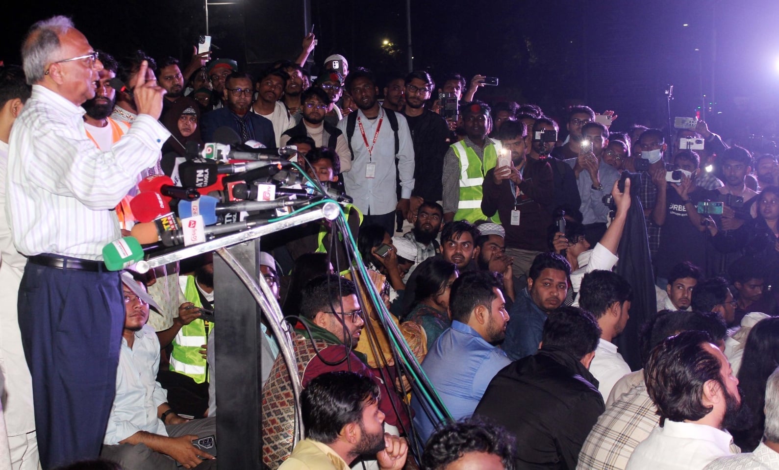 ভারতে নিরাপদ আশ্রয়ে বসে জুলাই বিপ্লবীদের টার্গেট কিলিংয়ে লিপ্ত হাসিনা