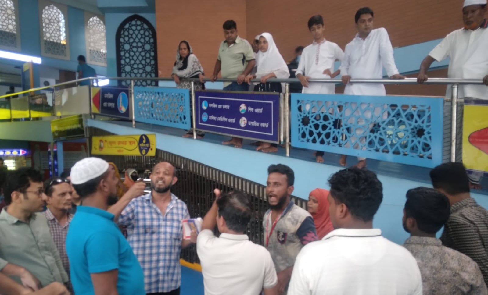 আদ্-দ্বীন হাসপাতালে চরম বিপাকে চিকিৎসাধীন রোগীরা, স্বজনদের ক্ষোভ