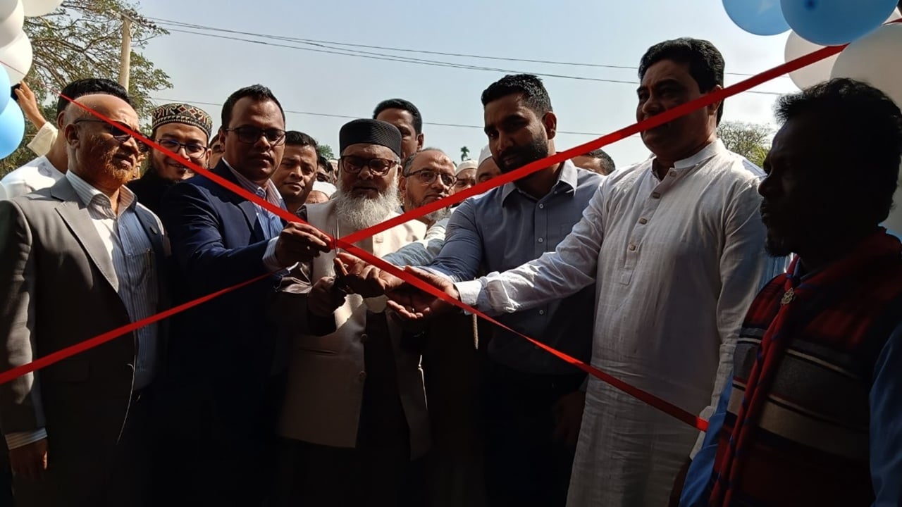 পেকুয়ায় মডেল মসজিদ উদ্বোধন করলেন ড. খালিদ হোসেন