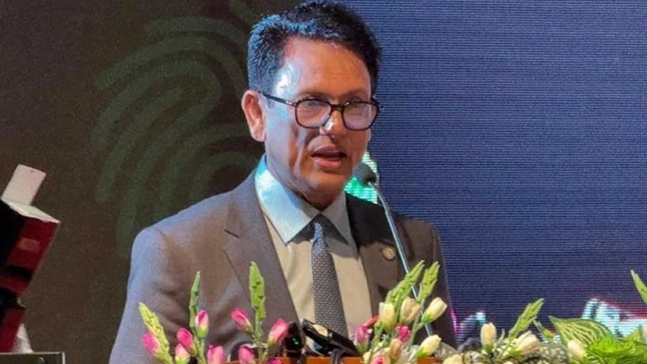 অনলাইন-অফলাইনে ক্লাস শুরু শনিবার