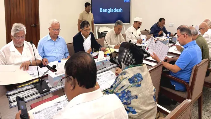 ঠাকুরগাঁও-১ আসনে উপনির্বাচন: তিন প্রার্থীর সাক্ষাৎকার নিল বিএনপি