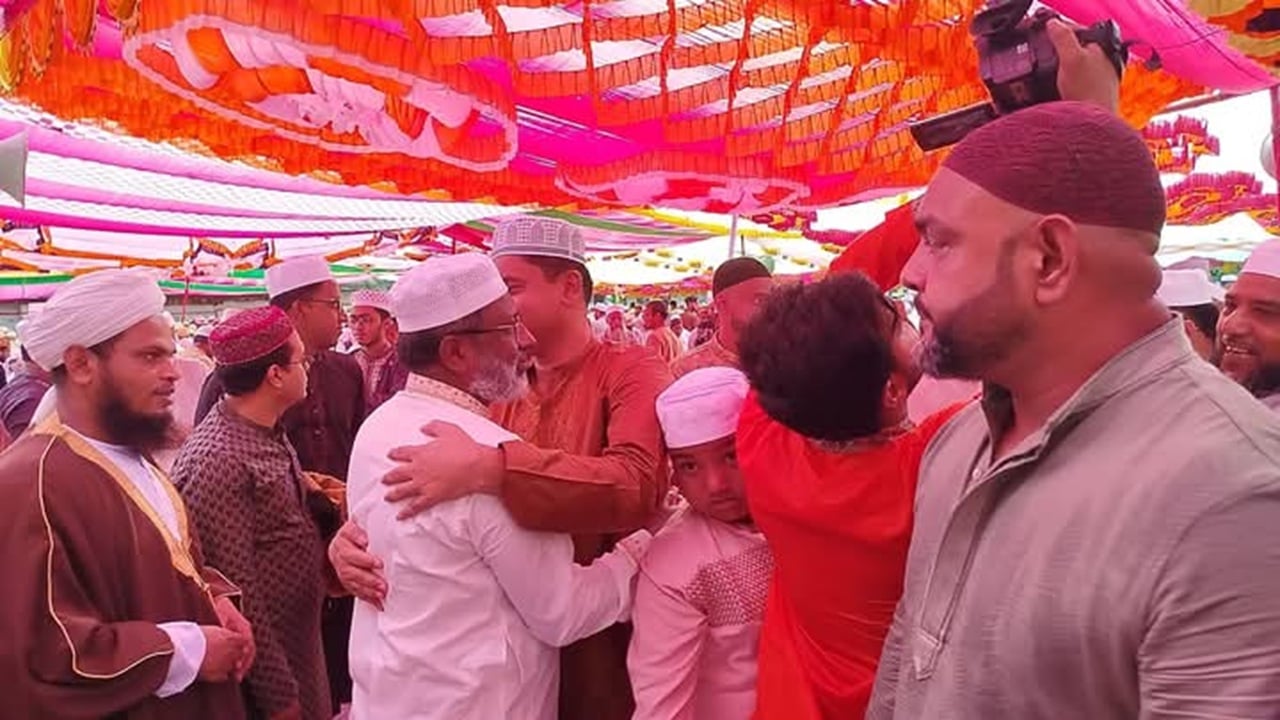 ঝালকাঠিতে বিএনপির মনোনয়ন প্রত্যাশীদের ঈদের শুভেচ্ছা বিনিময়