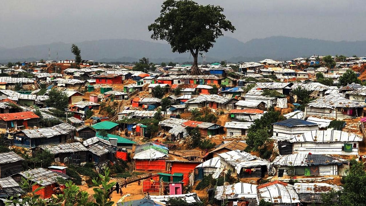 রোহিঙ্গা বাড়ল এক লাখ ৭৯ হাজার