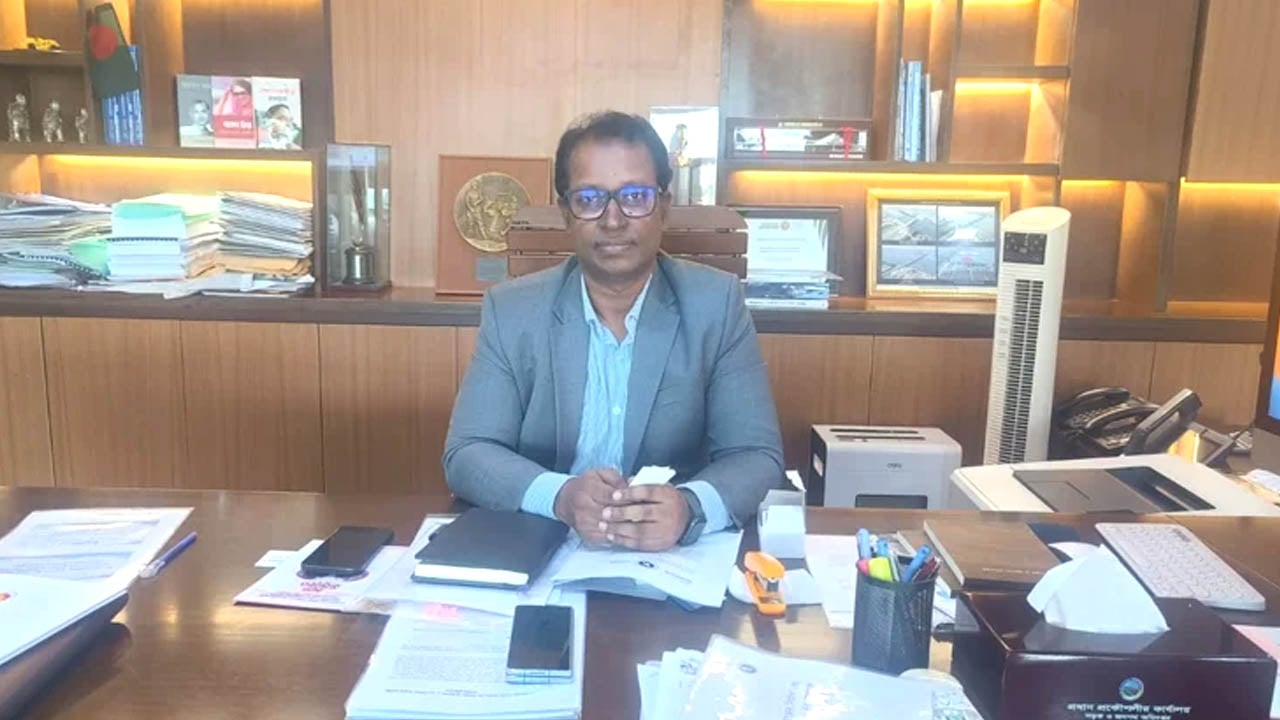 মহাসড়কে নামছে ৬০টি বেসিক লাইফ সাপোর্ট অ্যাম্বুলেন্স