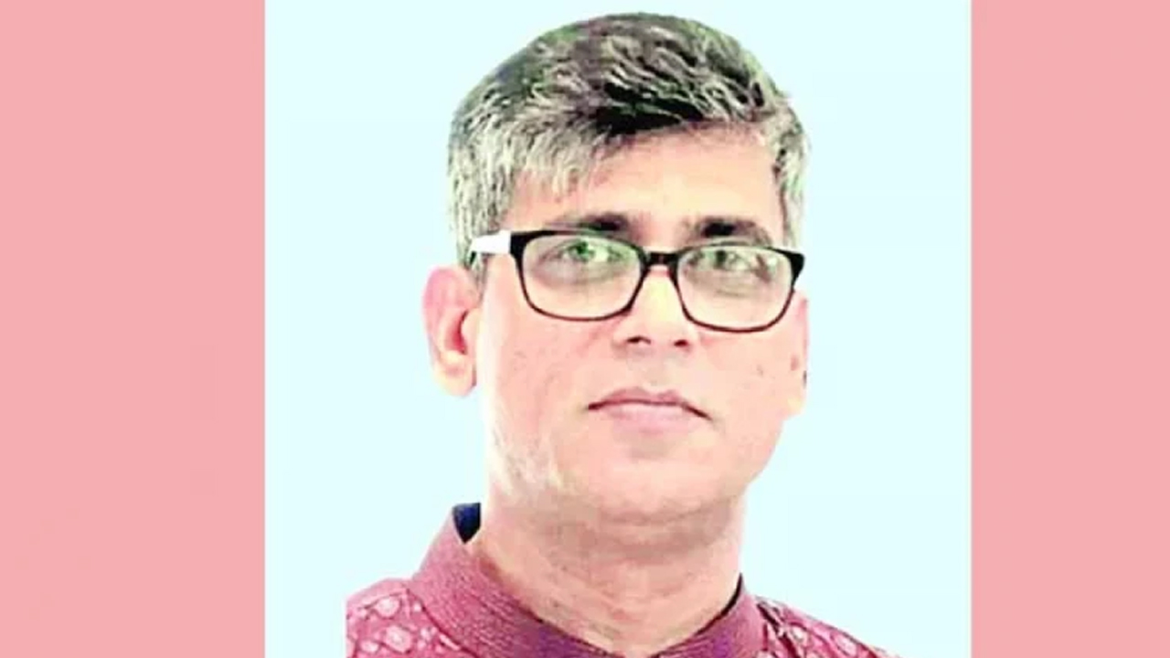 নিয়ন্ত্রণকারী সংস্থা নিজেরাই নিয়ন্ত্রিত হচ্ছে: বিটিআরসি চেয়ারম্যান