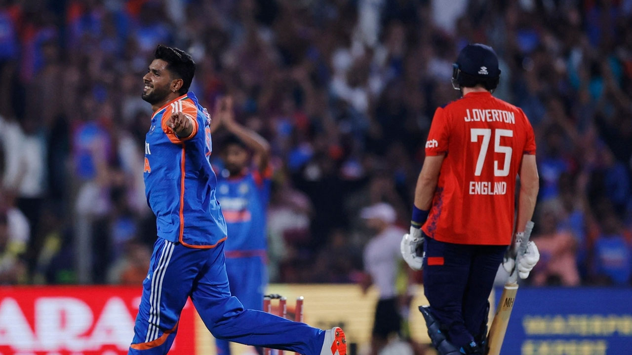 সাবেক ইংলিশ ক্রিকেটারদের তোপের মুখে ভারত