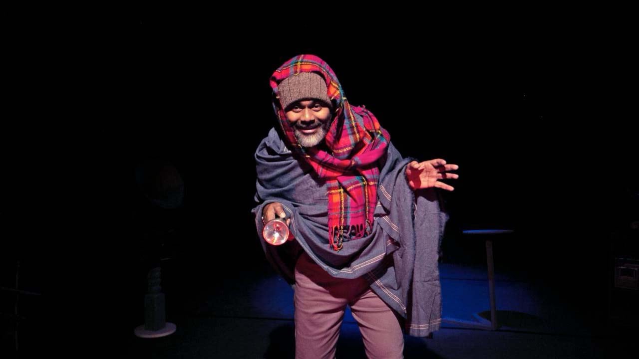 প্রথা ভেঙে একক নাটক নিয়ে মঞ্চে এরশাদ হাসান