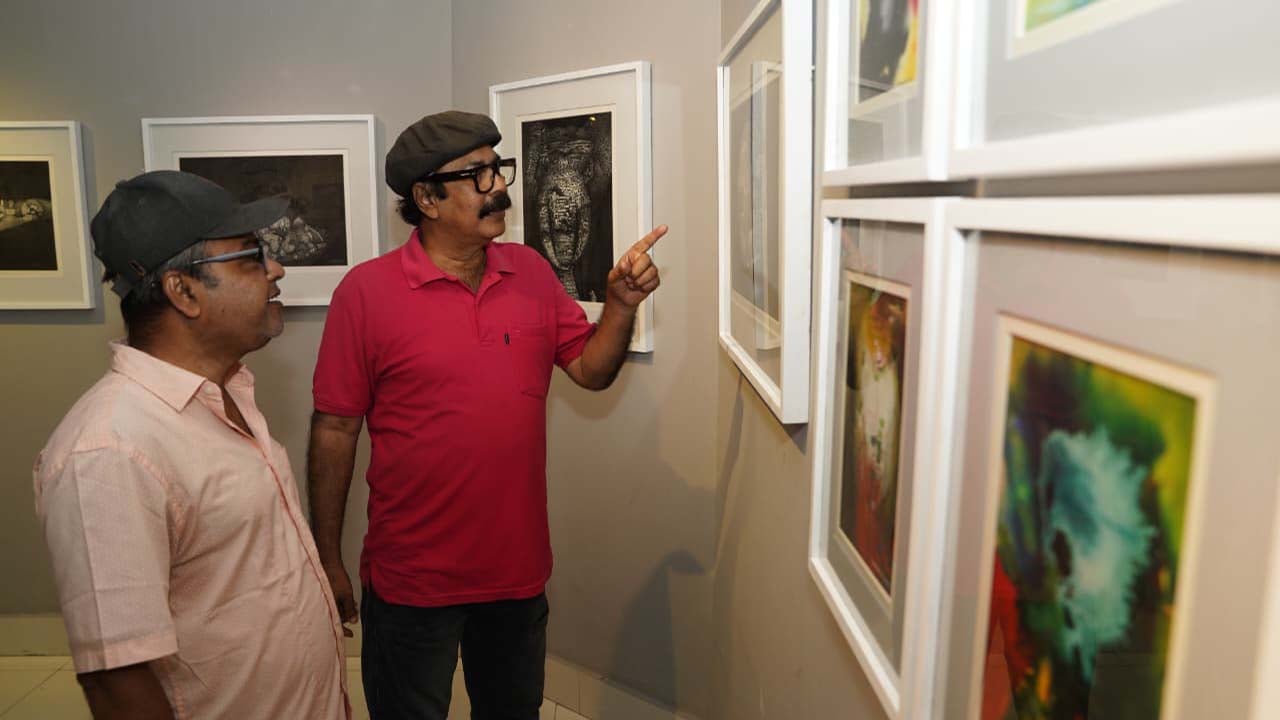 আলিয়ঁস ফ্রঁসেজে চলছে মহিউদ্দিন আহমেদের শিল্পপ্রদর্শনী