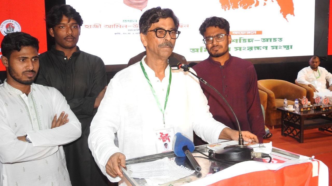 স্বৈরাচারের প্রেতাত্মারা সুযোগ পেলে দেশকে তছনছ করবে: কৃষিমন্ত্রী
