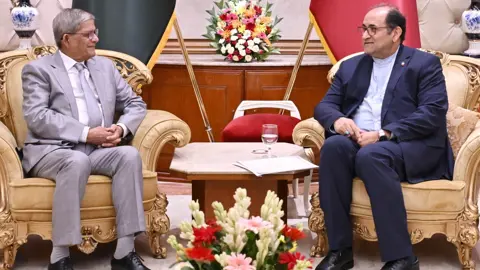 ইরানের পাশে বাংলাদেশের অবস্থান পুনর্ব্যক্ত করলেন রাষ্ট্রপতি