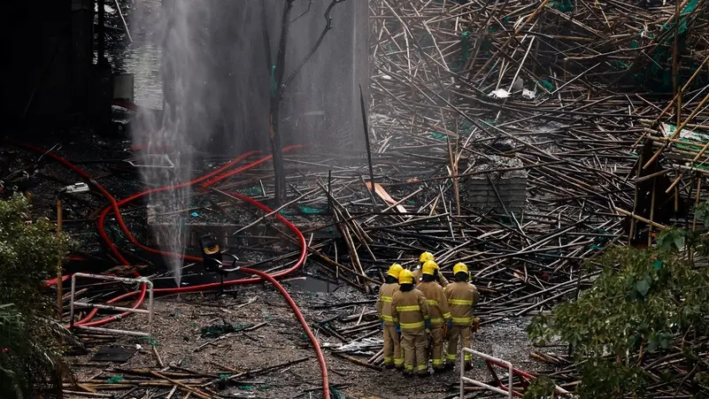চীনে আবাসিক ভবনে ভয়াবহ অগ্নিকাণ্ডে নিহত ১২